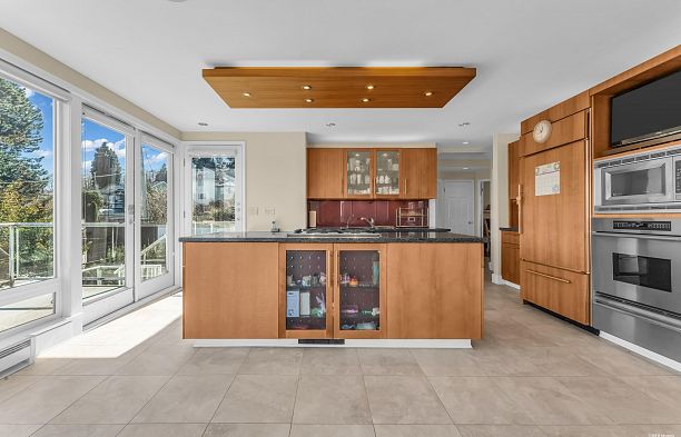 4389 Locarno Crescent Point Grey