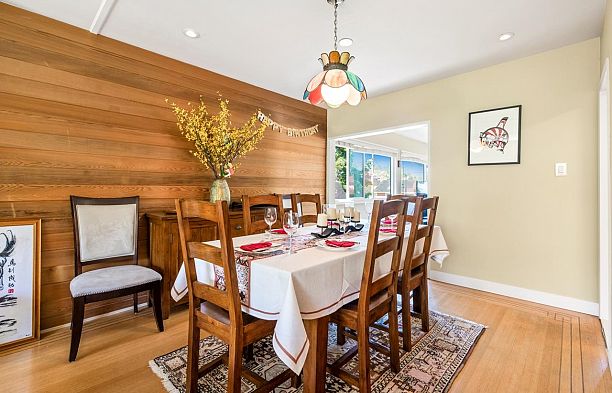 7375 Laburnum Street S.W. Marine