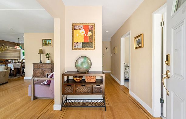 7375 Laburnum Street S.W. Marine