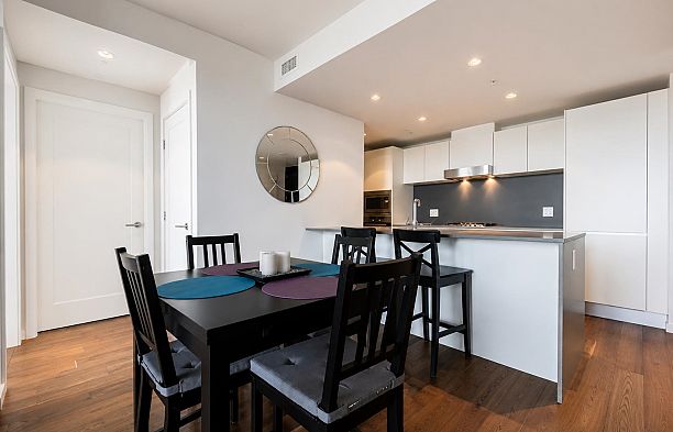 718 8488 Cornish Street S.W. Marine