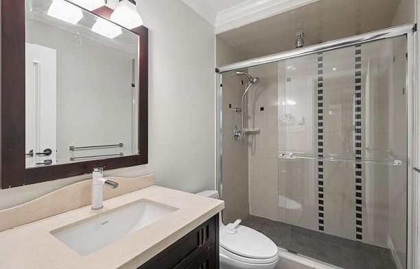 6597 Pinehurst Drive South Cambie