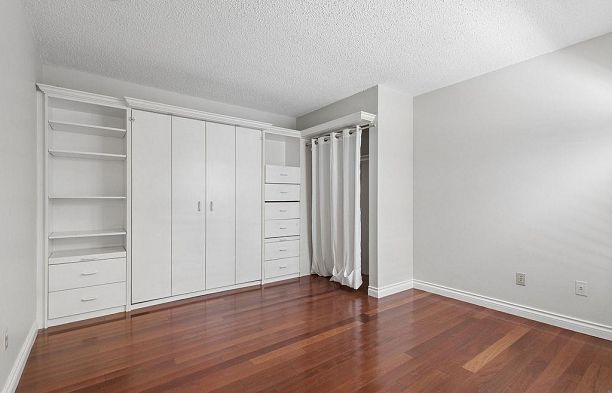6597 Pinehurst Drive South Cambie