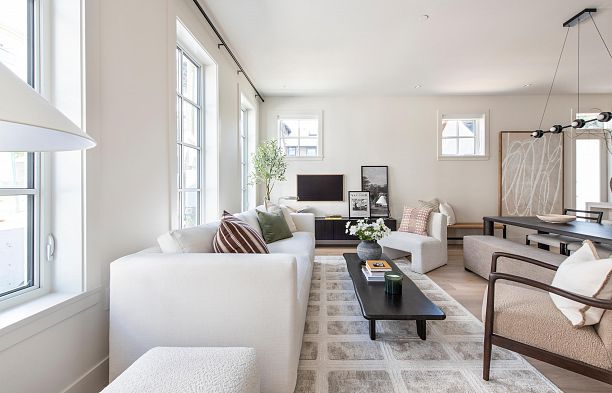 2 2115 W 18th Avenue Arbutus