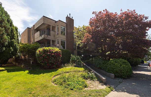206 1260 W 10th Avenue Fairview VW