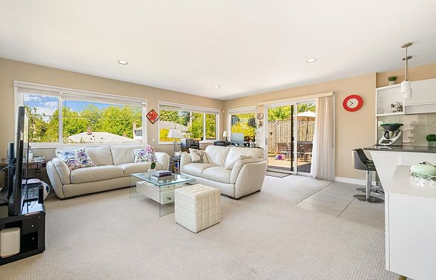 7375 Laburnum Street S.W. Marine