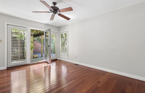 6597 Pinehurst Drive South Cambie