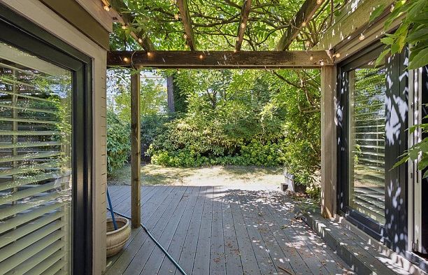 6597 Pinehurst Drive South Cambie