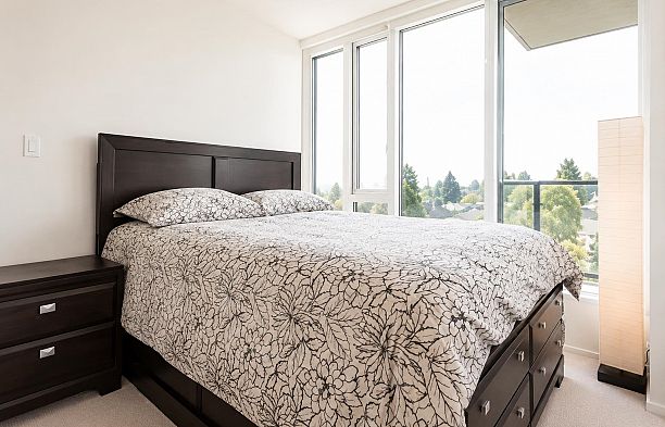 617 8488 Cornish Street S.W. Marine