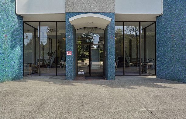 201 4691 W 10th Avenue Point Grey