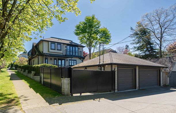 4103 W 11th Avenue Point Grey