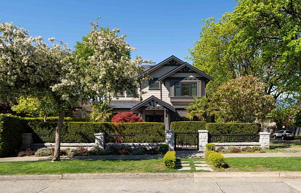 4103 W 11th Avenue Point Grey