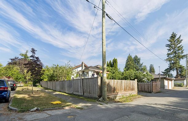 3707 Arbutus Street Arbutus
