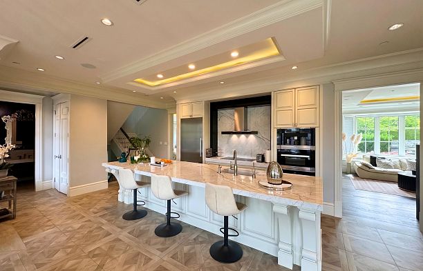 4281 Pine Crescent Shaughnessy
