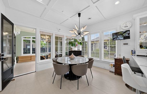 2599 W 36th Avenue MacKenzie Heights
