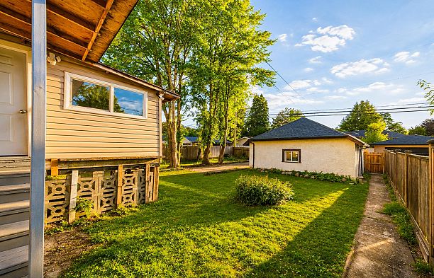 1225 W 26th Avenue Shaughnessy