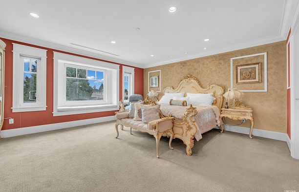6562 Fremlin Street South Cambie