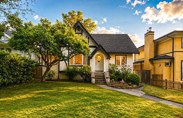 1225 W 26th Avenue Shaughnessy