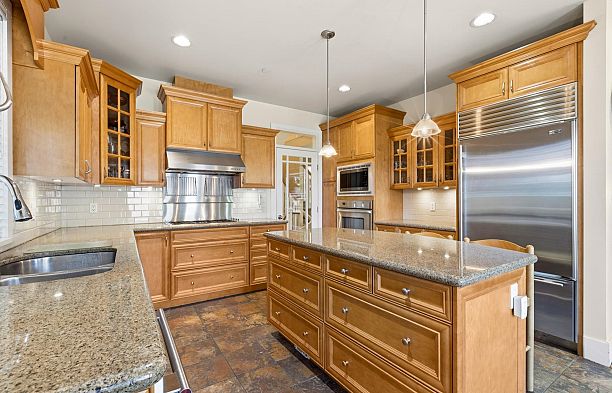 4188 Balaclava Street MacKenzie Heights