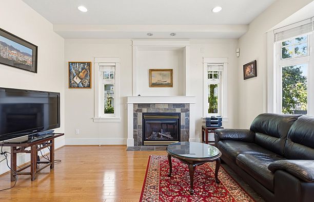 4188 Balaclava Street MacKenzie Heights