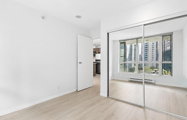 903 1328 W Pender Street Coal Harbour