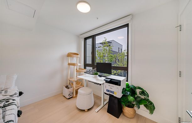 6292 Oak Street Oakridge VW