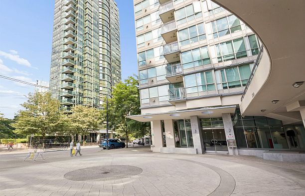 903 1328 W Pender Street Coal Harbour