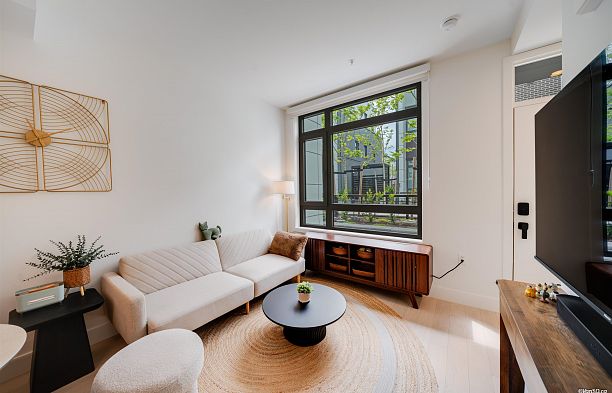 6292 Oak Street Oakridge VW