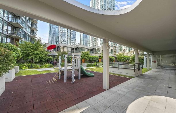 2905 1211 Melville Street Coal Harbour