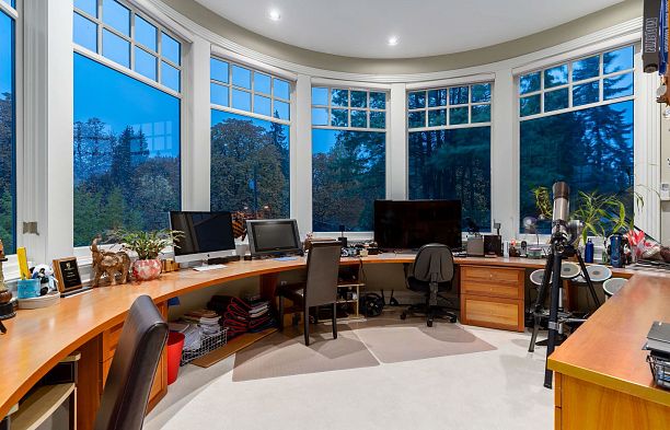 3402 Osler Street Shaughnessy