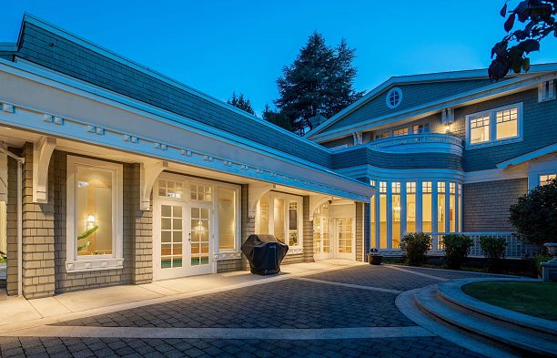 3402 Osler Street Shaughnessy