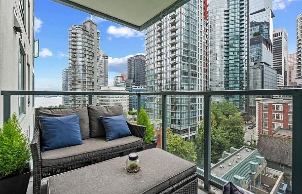 1005 1238 Melville Street Coal Harbour