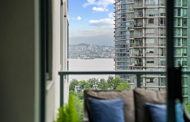 1005 1238 Melville Street Coal Harbour