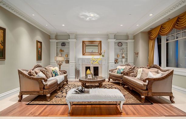 3402 Osler Street Shaughnessy