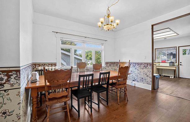 2063 W 37th Avenue Quilchena