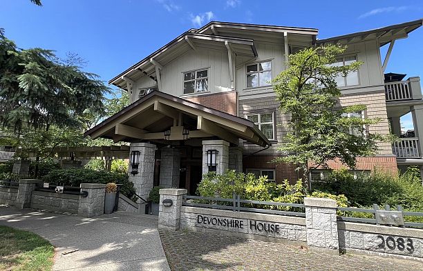 425 2083 W 33rd Avenue Quilchena