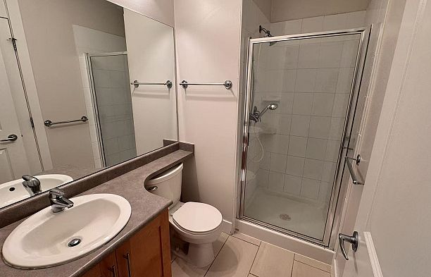 425 2083 W 33rd Avenue Quilchena