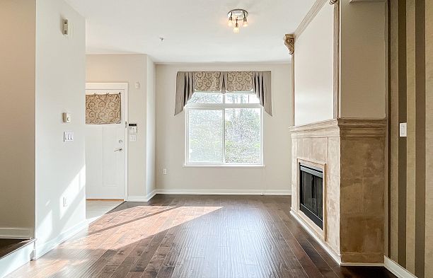 7425 Columbia Street South Cambie