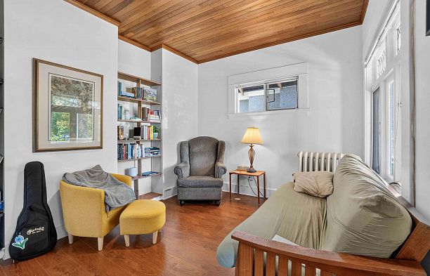2063 W 37th Avenue Quilchena