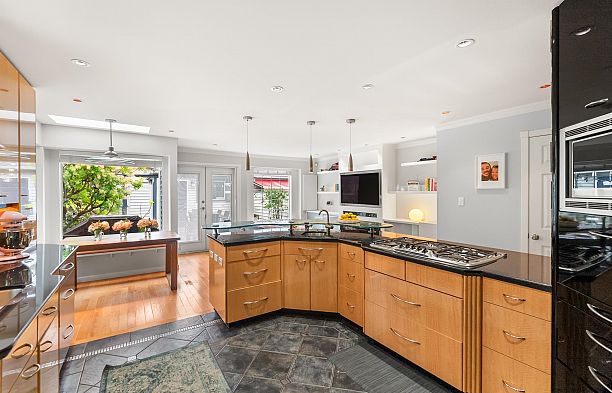 2146 W 14th Avenue Kitsilano