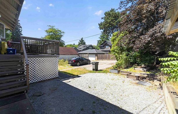 2063 W 37th Avenue Quilchena
