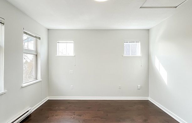 7425 Columbia Street South Cambie
