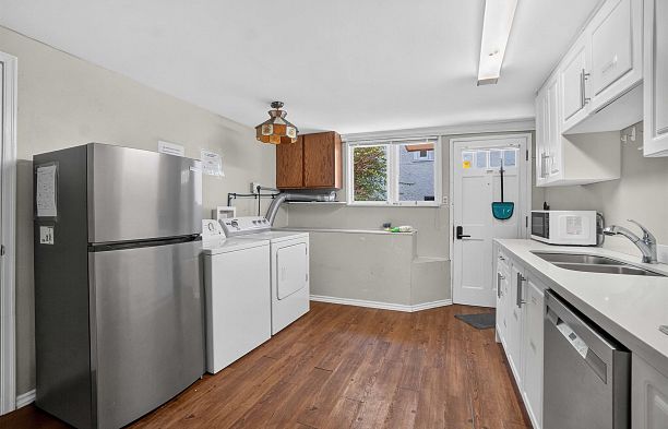 2063 W 37th Avenue Quilchena