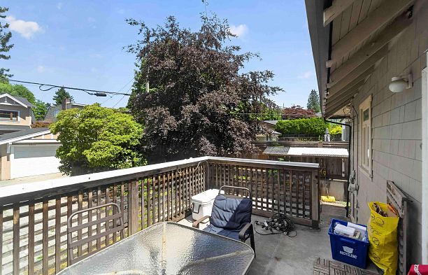 2063 W 37th Avenue Quilchena