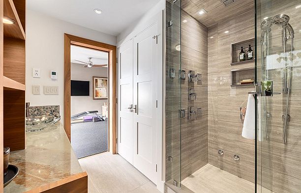 3240 W 1st Avenue Kitsilano