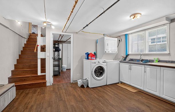 2063 W 37th Avenue Quilchena