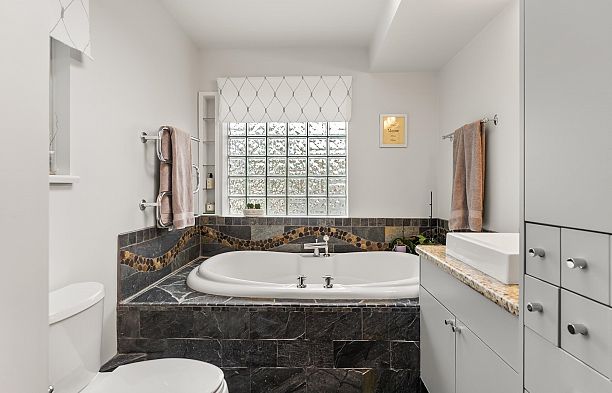 2146 W 14th Avenue Kitsilano