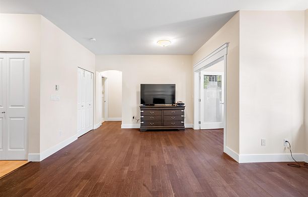1217 4655 Valley Drive Quilchena