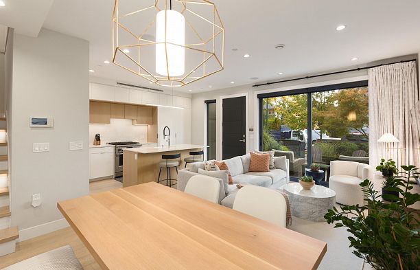 2939 W 15th Avenue Kitsilano