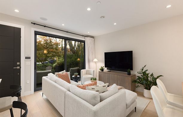 2939 W 15th Avenue Kitsilano
