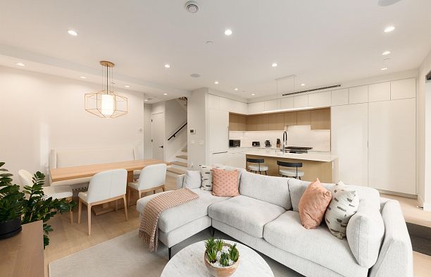 2939 W 15th Avenue Kitsilano